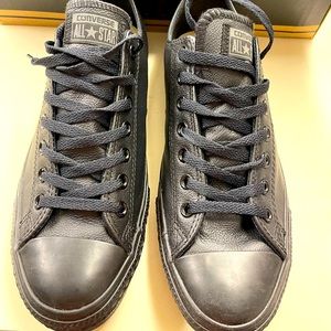 Men’s converse size 10